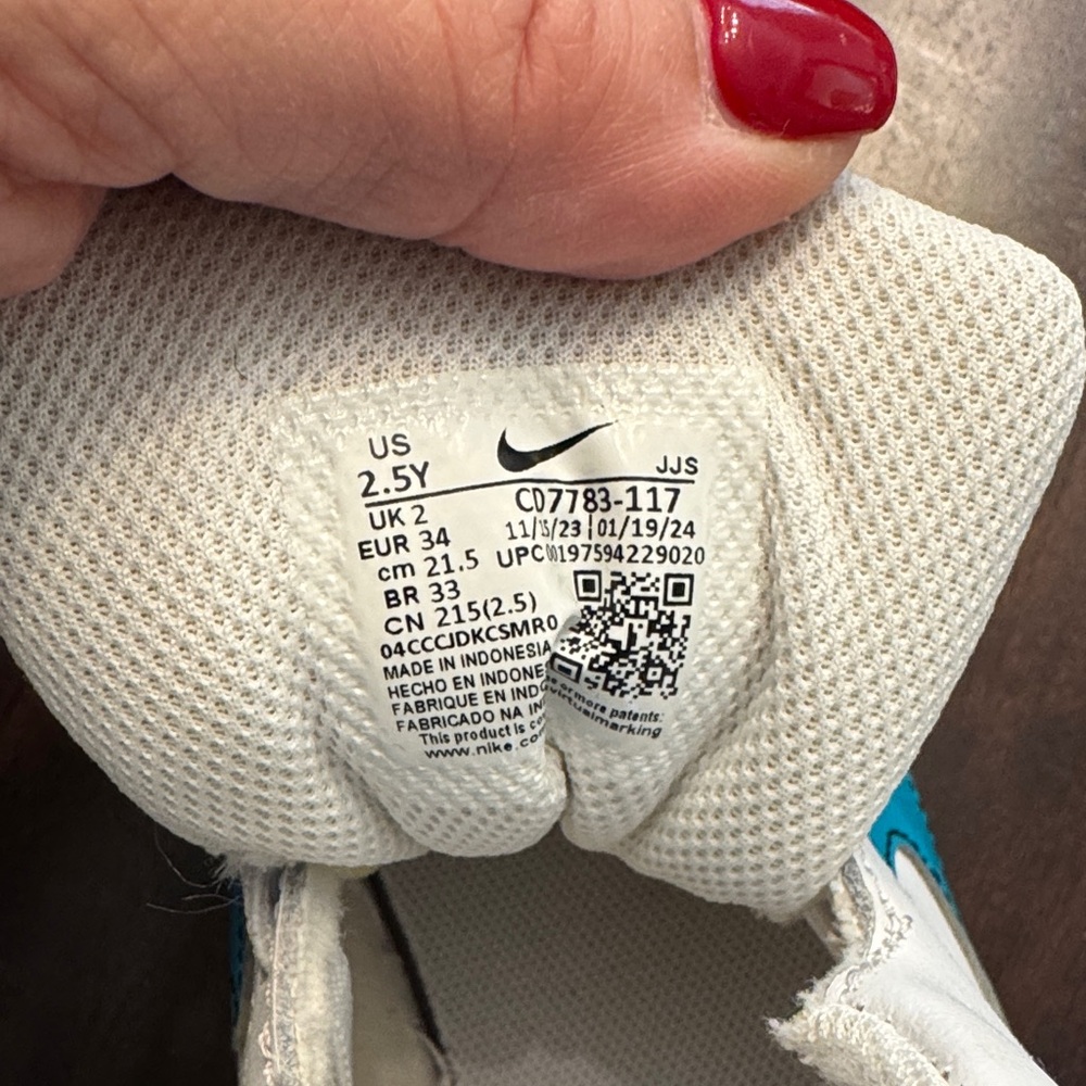 Nike Kids White and Teal High-Top Sneakers - Picture 6 of 8